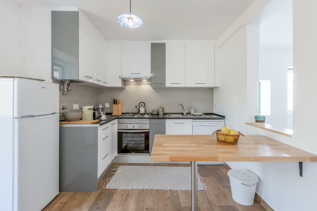 Lejlighed Alfama, Bright And Spacious With Private Terrace, By Timecooler Lisboa
